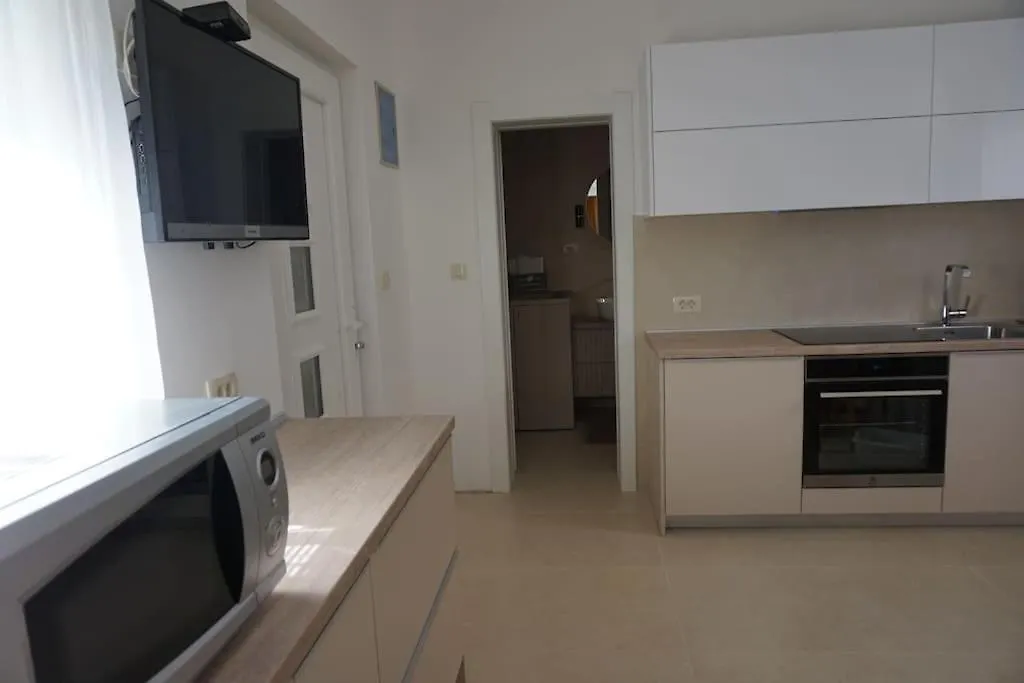Apartman 1 Apartment Omisalj Croatia